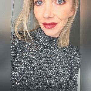 Metalic Mockneck Sweater Top - SIZE L